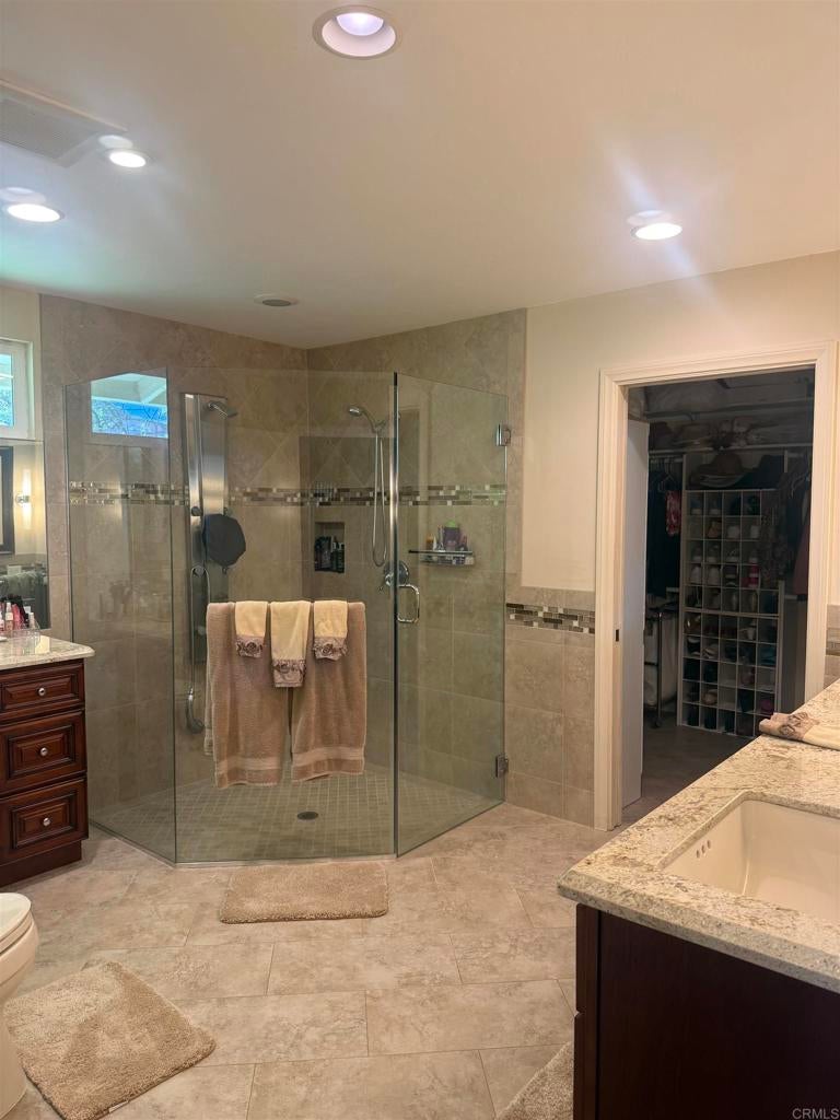 2125 Walnut Lane