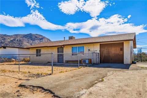 Photo of 7004 49 Palms AVE, 29 Palms, CA 92277 (MLS # JT26140991)