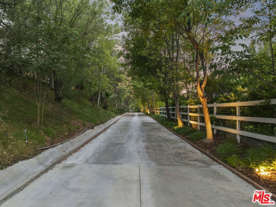 26954 Whitehorse Place