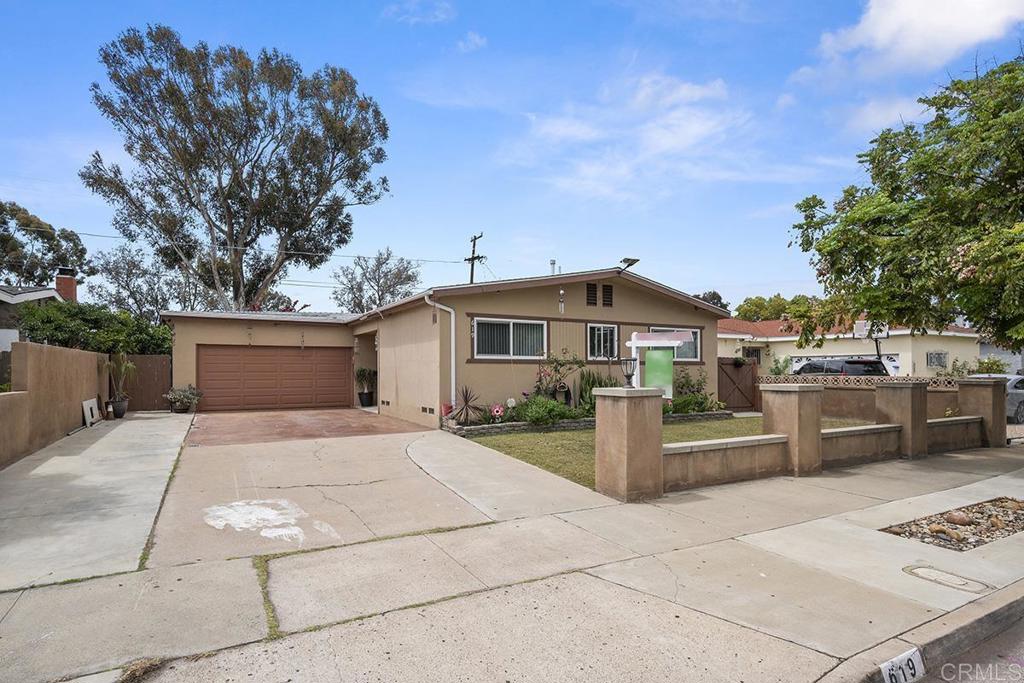 619 Sandalwood Dr