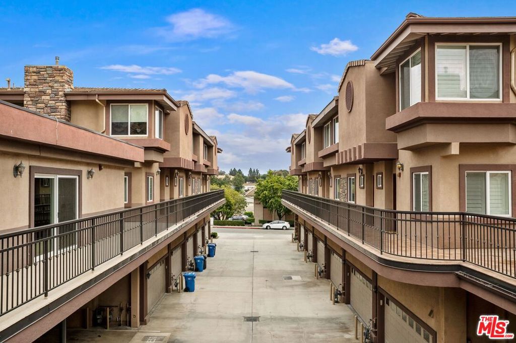 Properties 1 5241 Colodny Drive 103