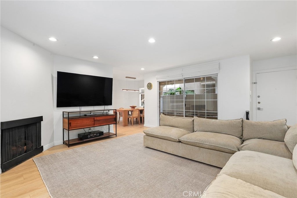 1228 14th Street 103, Santa Monica CA 90404
