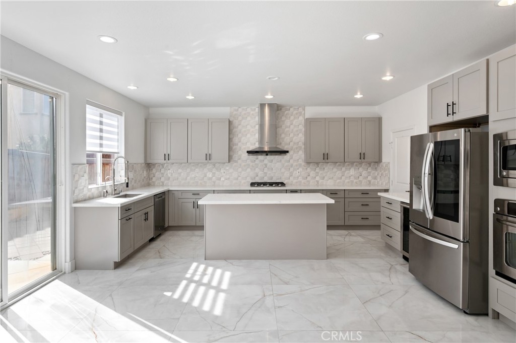 356 W Weeping Willow