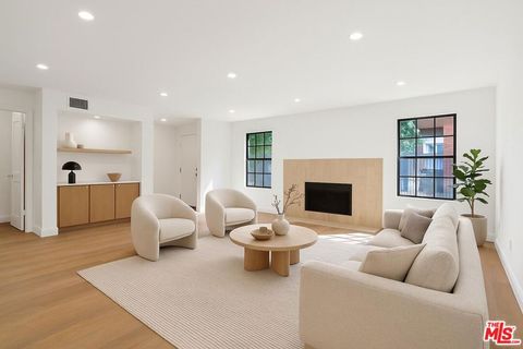 Photo of 2541 Stoner Avenue #2, Los Angeles, CA 90064 (MLS # 25599811) Photo of 2541 Stoner Avenue #2, Los Angeles, CA 90064 (MLS # 25599811)