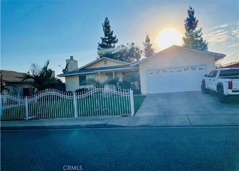 Photo of 7219 Tokay CIR, Winton, CA 95388 (MLS # MC26111135)