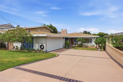 Photo of 1621 Flower Avenue, Torrance, CA 90503 (MLS # SB26191787)