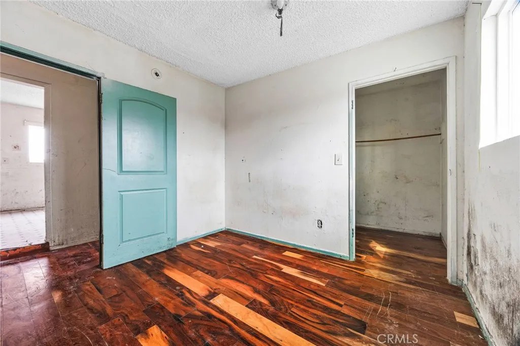 Los Angeles, California 90001, United States, ,Commercial,Active,228013