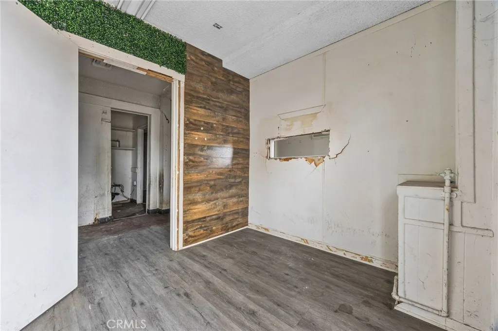 Los Angeles, California 90001, United States, ,Commercial,Active,228013