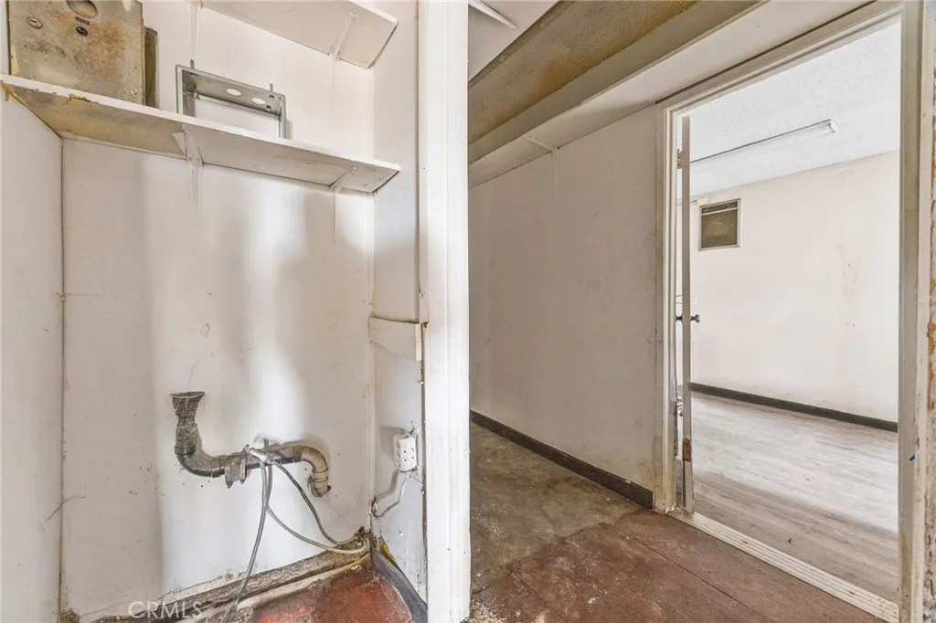 Los Angeles, California 90001, United States, ,Commercial,Active,228013