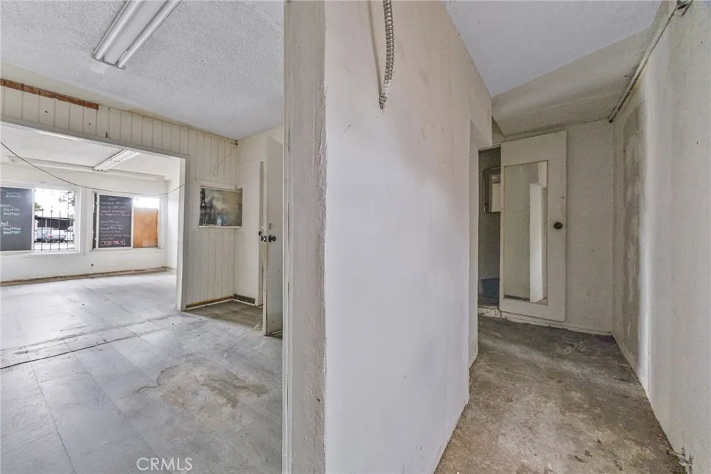 Los Angeles, California 90001, United States, ,Commercial,Active,228013