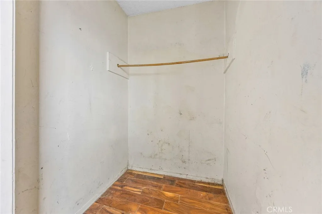 Los Angeles, California 90001, United States, ,Commercial,Active,228013