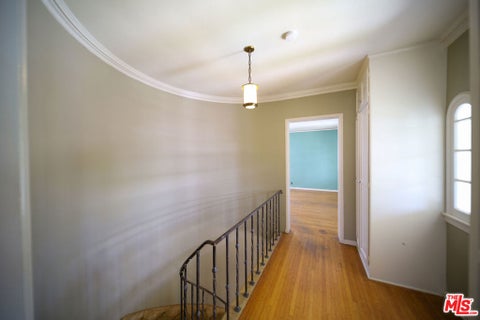 Tiny photo for 713 N Doheny Drive, Beverly Hills, CA 90210 (MLS # 26862079)