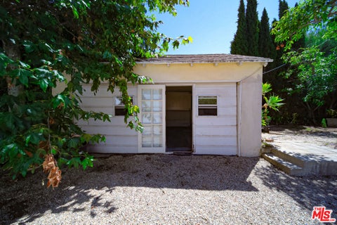 Tiny photo for 713 N Doheny Drive, Beverly Hills, CA 90210 (MLS # 26862079)