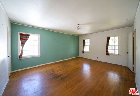 Tiny photo for 713 N Doheny Drive, Beverly Hills, CA 90210 (MLS # 26862079)