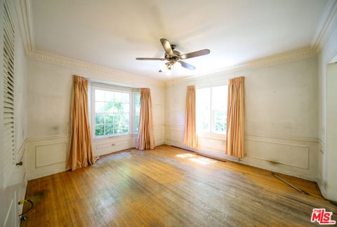Tiny photo for 713 N Doheny Drive, Beverly Hills, CA 90210 (MLS # 26862079)