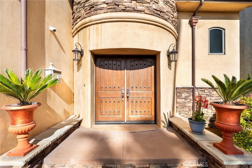 116 Termino Avenue