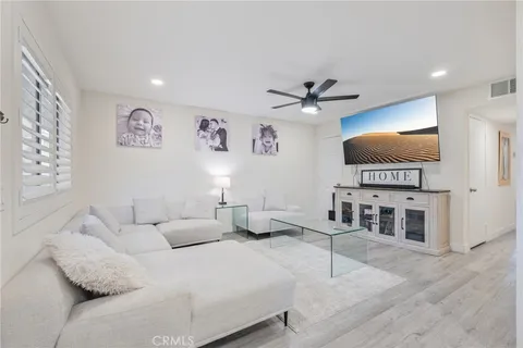 14865 mulberry Drive Unit 1101, Whittier, CA 90604 - MLS#: DW25106449