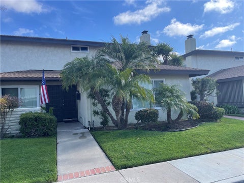 Photo of 4218 Patrice Rd, Newport Beach, CA 92663 (MLS # OC26189381)