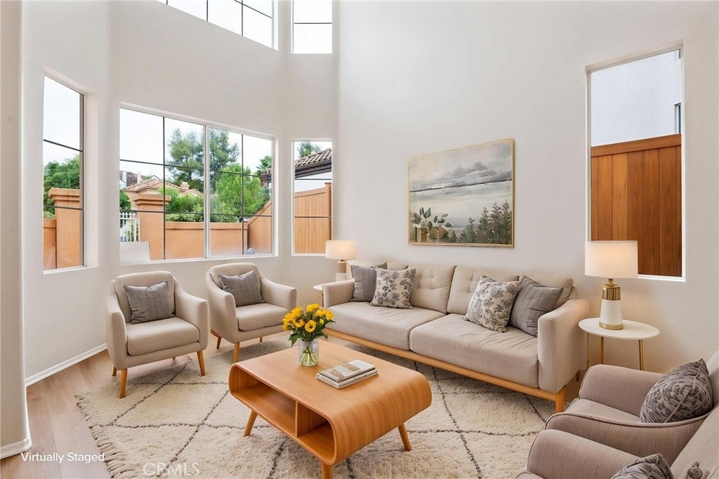 23989 Crowned Partridge Lane