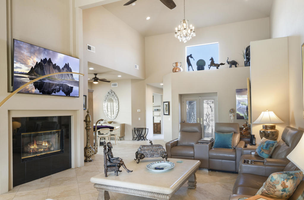 Lake La Quinta - Residential