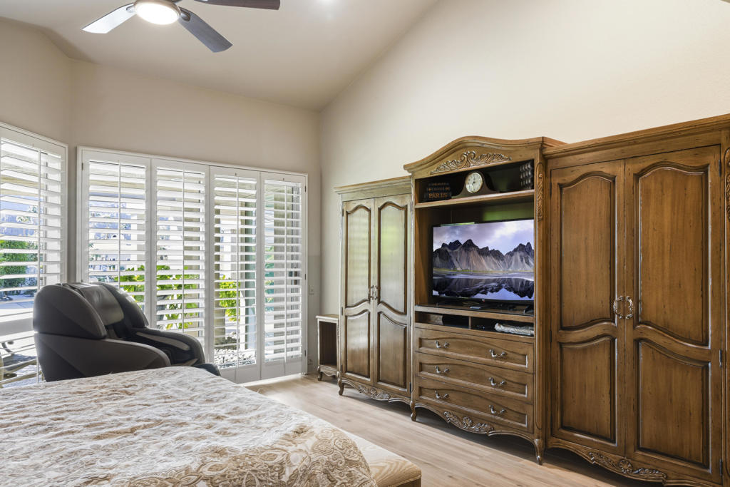 Lake La Quinta - Residential