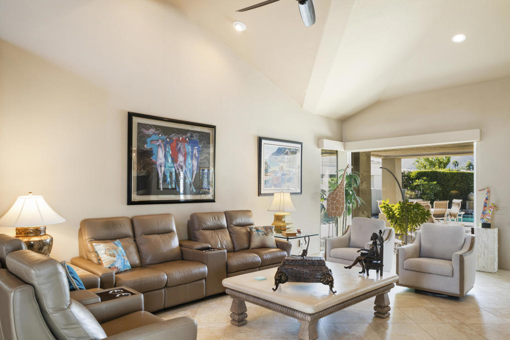 Lake La Quinta - Residential