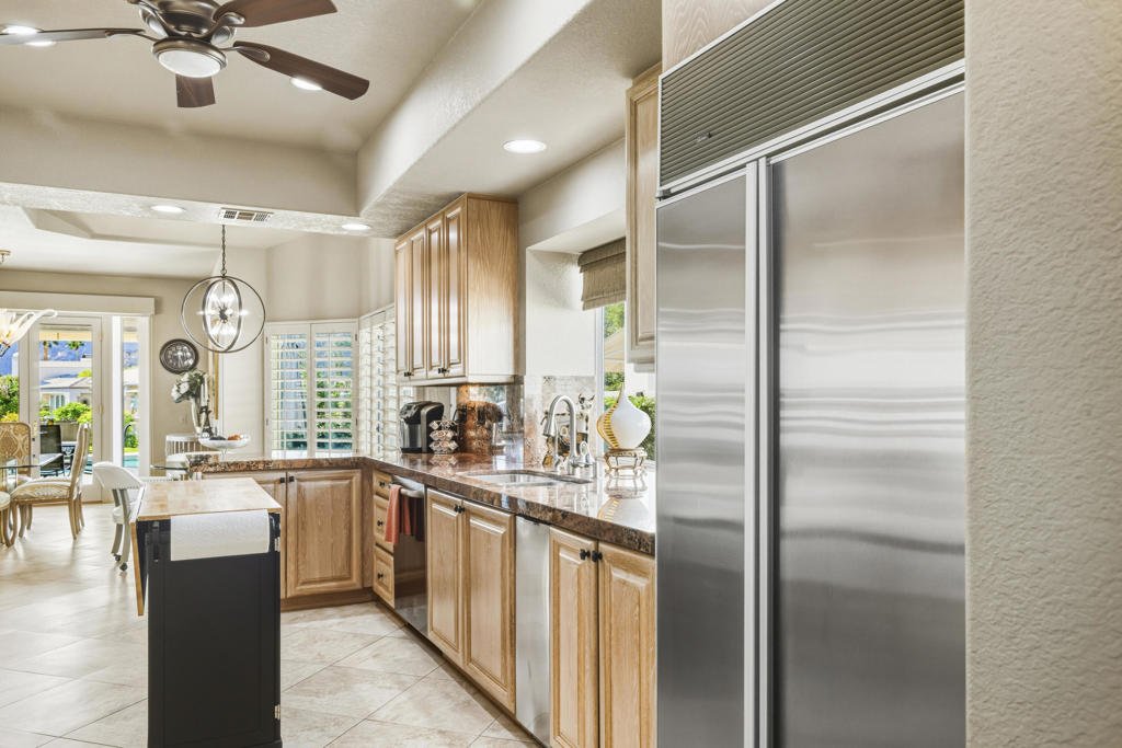 Lake La Quinta - Residential