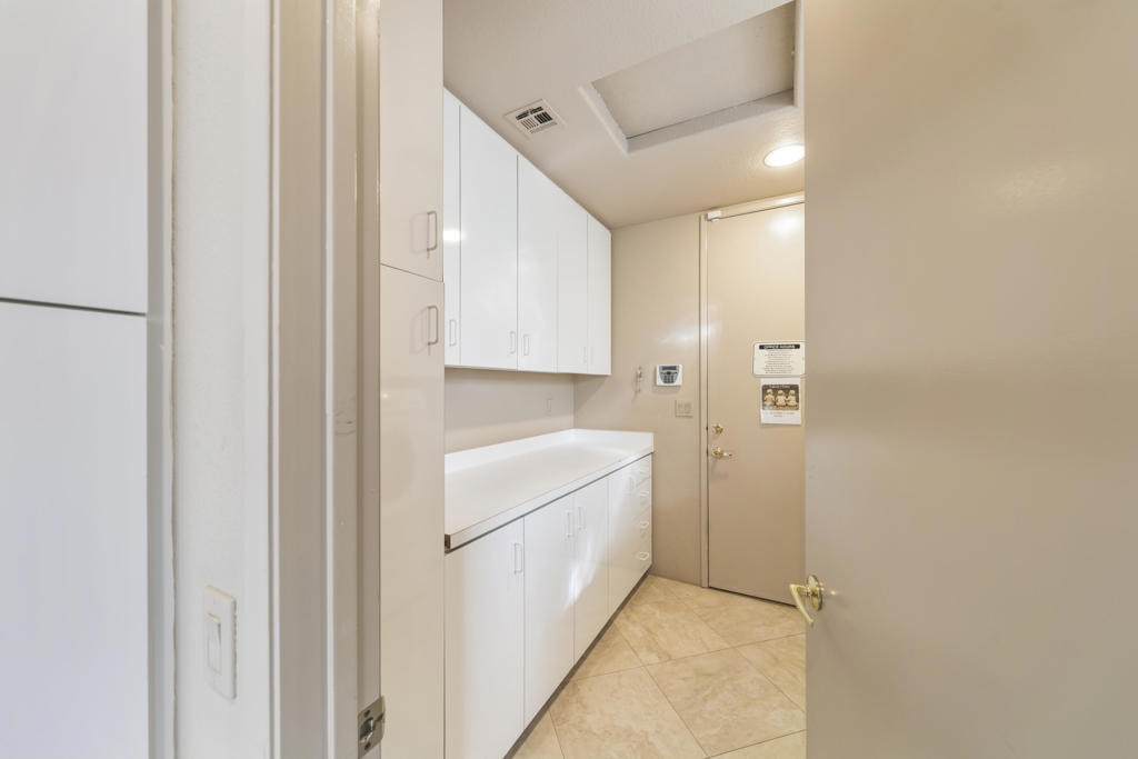 Lake La Quinta - Residential