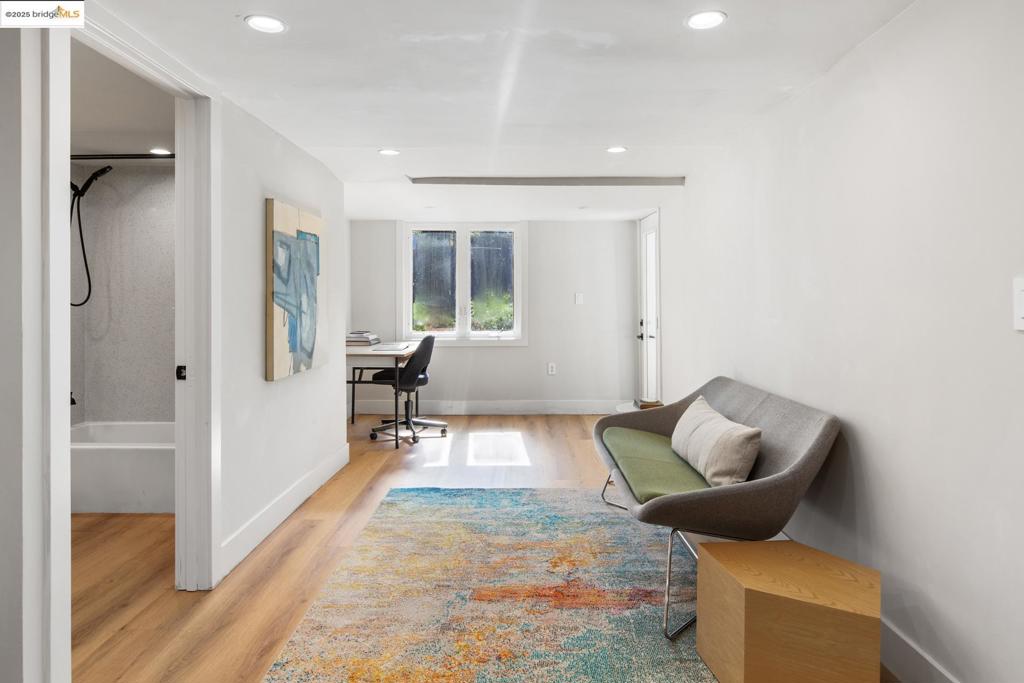 SANTA FE - Residential Income