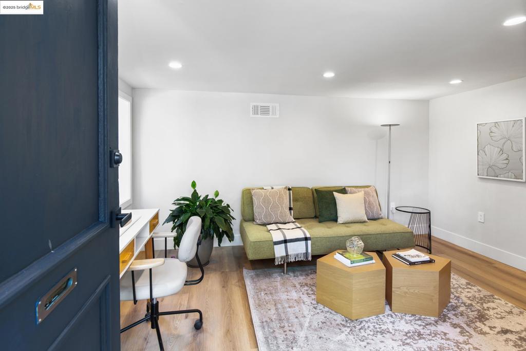 SANTA FE - Residential Income