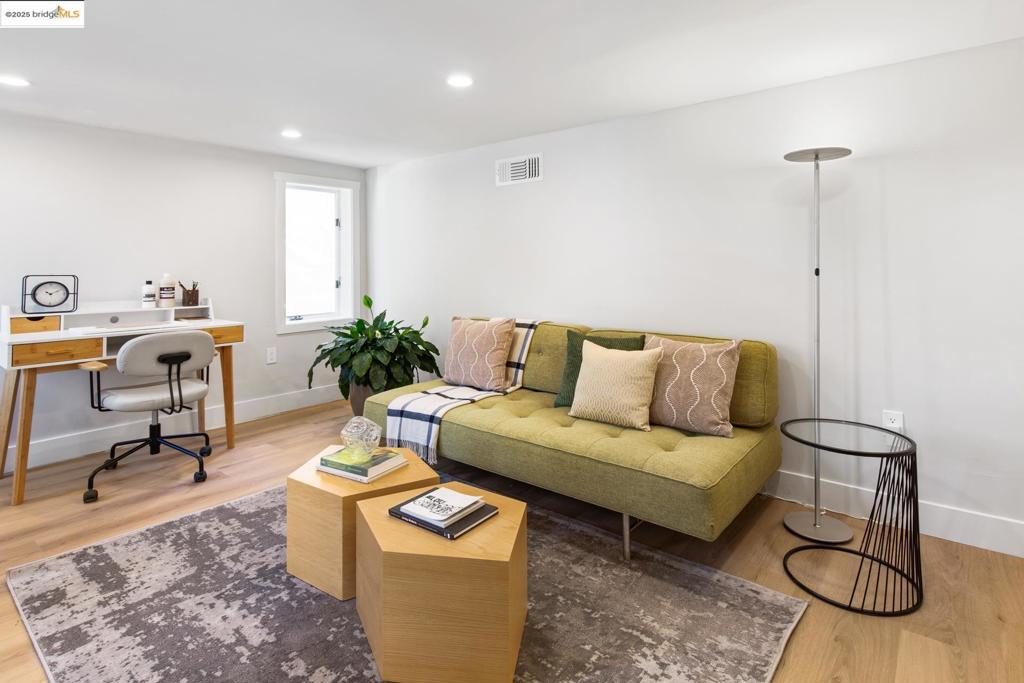 SANTA FE - Residential Income