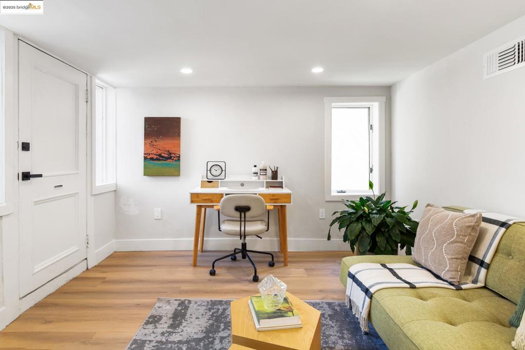 SANTA FE - Residential Income