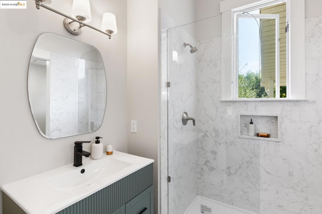 SANTA FE - Residential Income