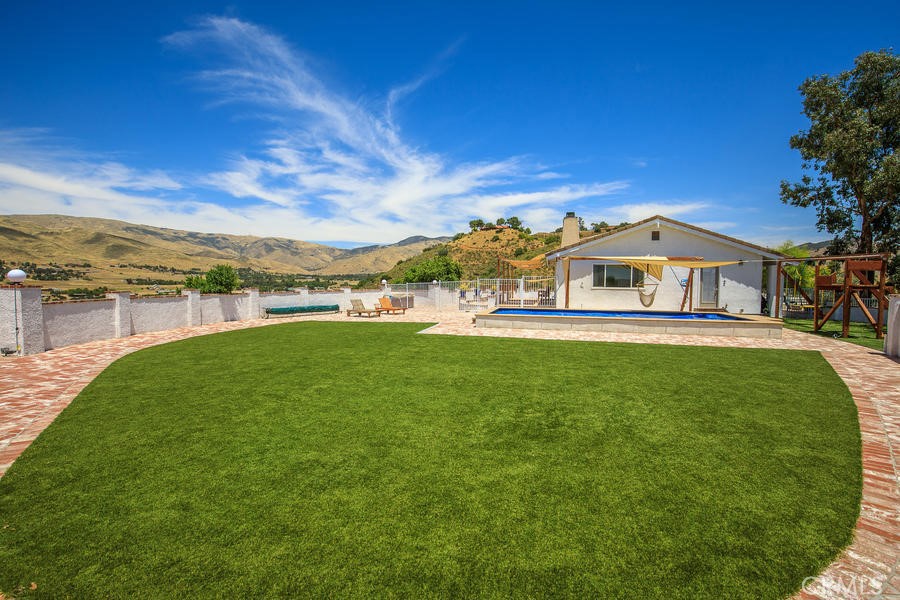 Custom Agua Dulce (CADUL) - Residential