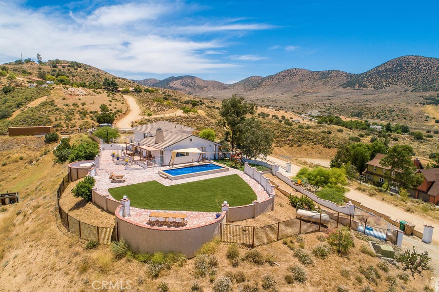 9175 Yucca Hills