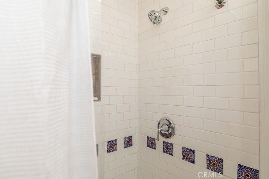 Custom Agua Dulce (CADUL) - Residential