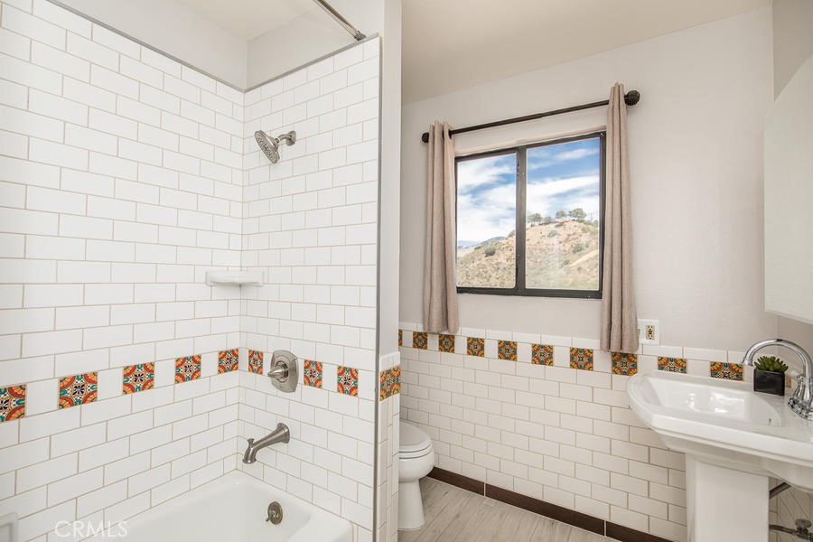 Custom Agua Dulce (CADUL) - Residential