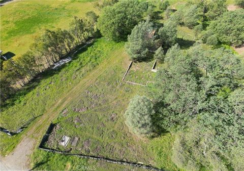 Photo of 2777 river view rd Rd, Clearlake Oaks, CA 95423 (MLS # LC26056299)