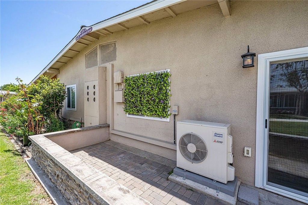 Photo of 1125 Northwood Rd, Seal Beach, CA 90740 (MLS # PW26093897)