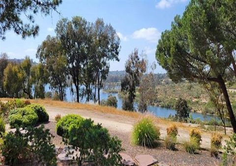 5710 Baltimore Dr 419 La Mesa CA 91942