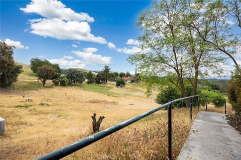 Tiny photo for 3330 S El Pomar Rd, Templeton, CA 93465 (MLS # NS26060450)