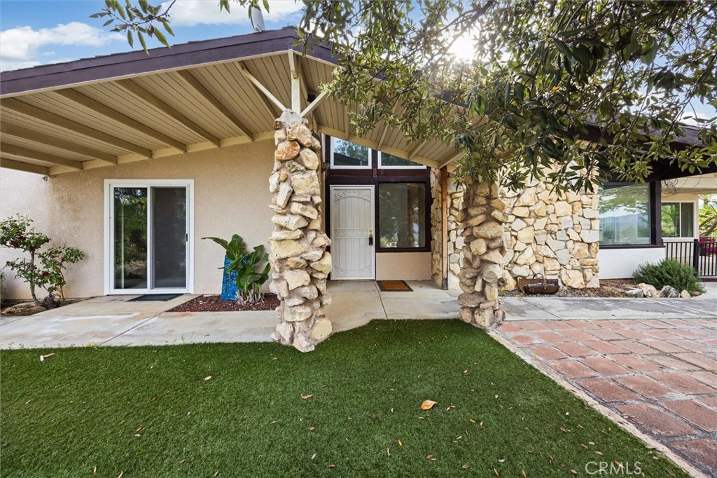 PROPERTIES 3330 S El Pomar