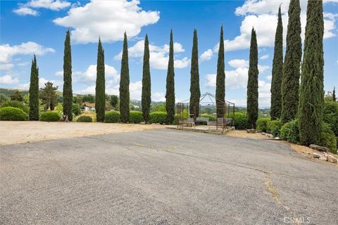 Tiny photo for 3330 S El Pomar Rd, Templeton, CA 93465 (MLS # NS26060450)