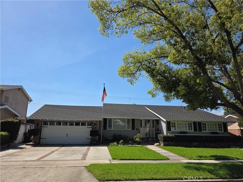 Photo of 3208 W Ravenswood, Anaheim, CA 92804 (MLS # PW26074543)