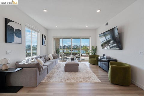 Photo of 2260 SOLACE VISTA VIS, Fairfield, CA 94533 (MLS # 41146610)