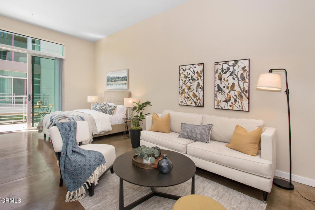 238 S Arroyo Parkway 316