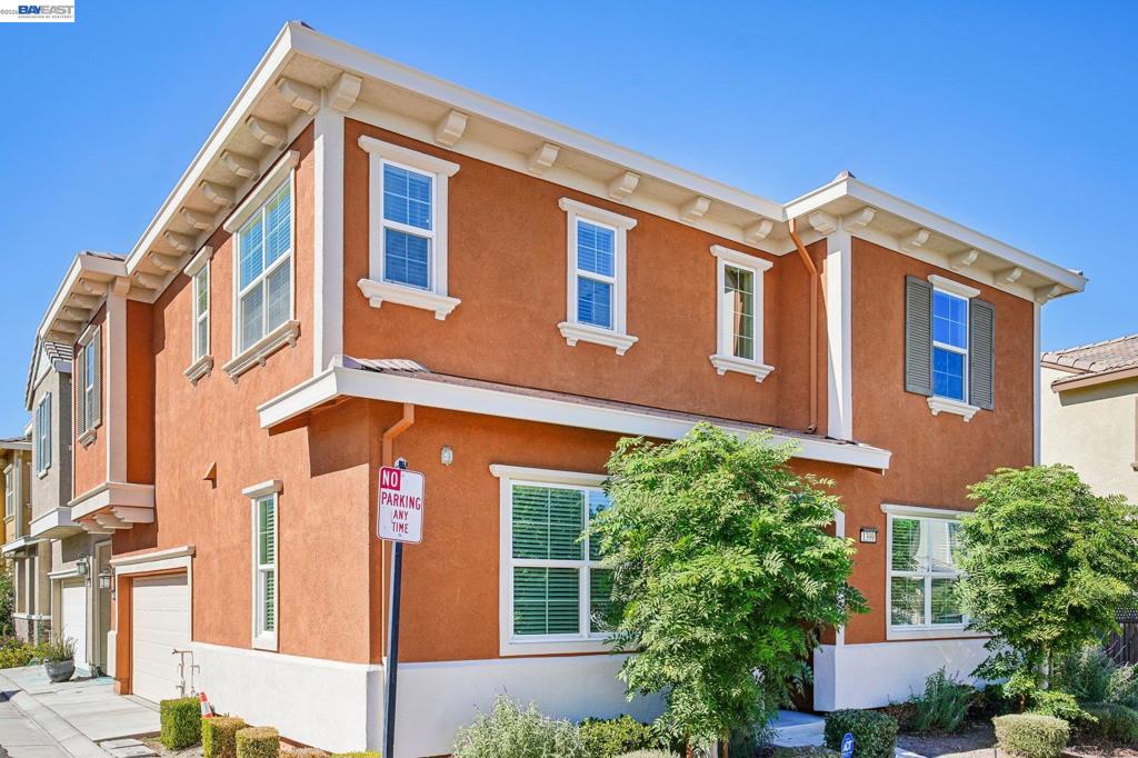 1399 S Sauvignon St