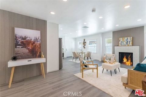 Photo of 11912 Elkwood Street, North Hollywood, CA 91605 (MLS # 25630217)