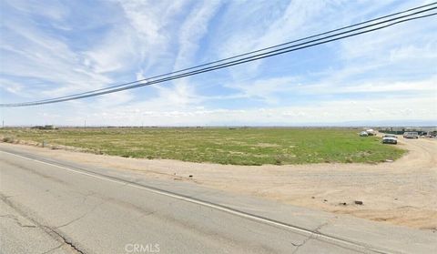 Photo of 4800 W Rosamond Boulevard, Rosamond, CA 93560 (MLS # SR25147644)