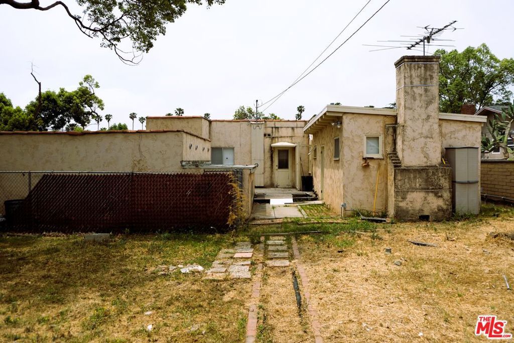 listing image 130725050280827544439